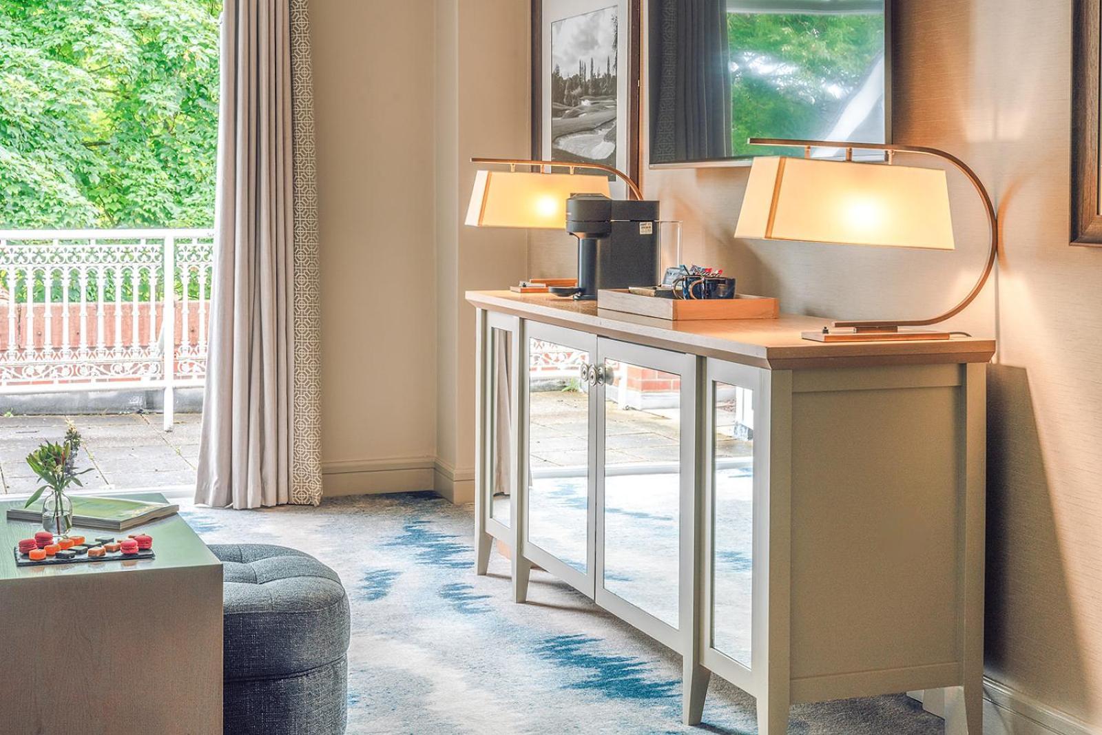 The Belfry Hotel & Resort Сътън Колдфийлд Екстериор снимка